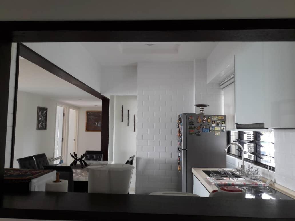Susie'S Resort Seaview Suites At Sri Sayang Batu Ferringhi Kültér fotó