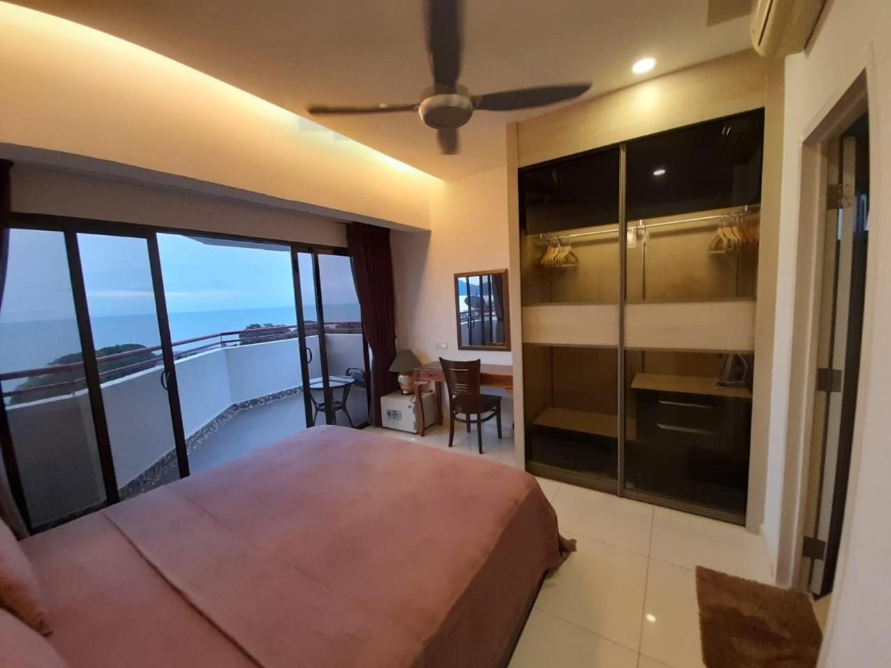 Susie'S Resort Seaview Suites At Sri Sayang Batu Ferringhi Kültér fotó