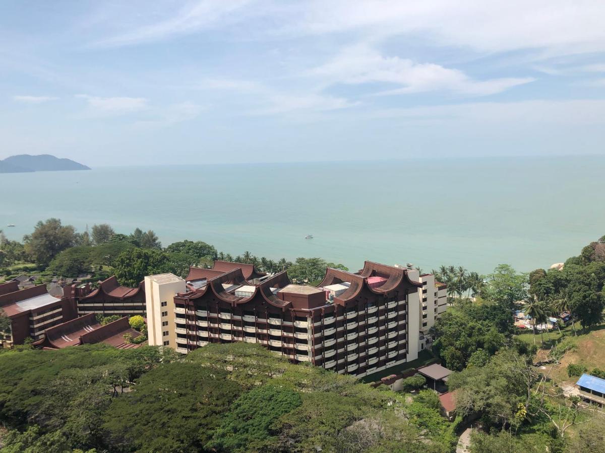 Susie'S Resort Seaview Suites At Sri Sayang Batu Ferringhi Kültér fotó